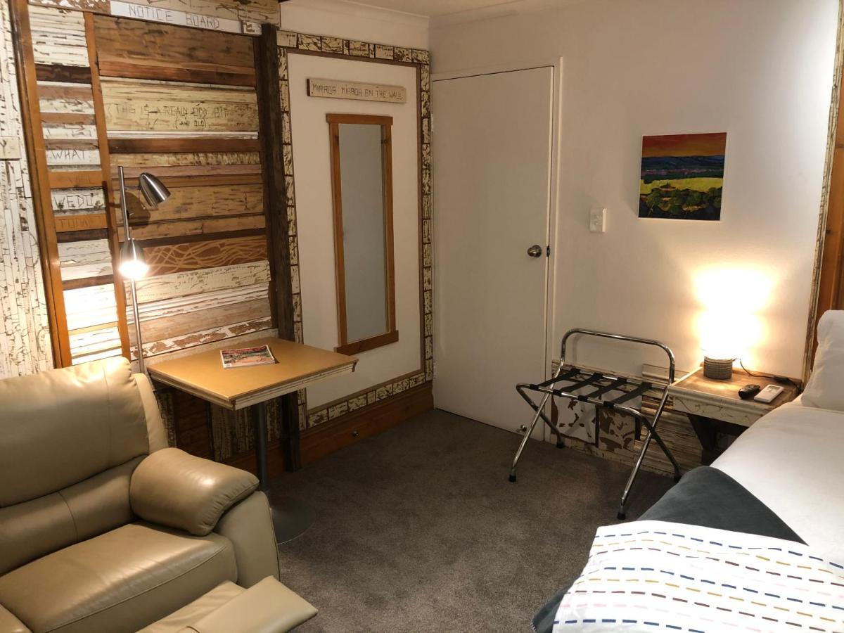 No 3 @ Bed In A Shed B&Bs Watervale 外观 照片